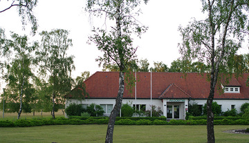 Büro- und Tagungsgebäude der NNA im Camp Reinsehlne